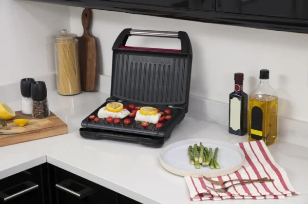 George Foreman Steel Grill Family - Red - Image 3